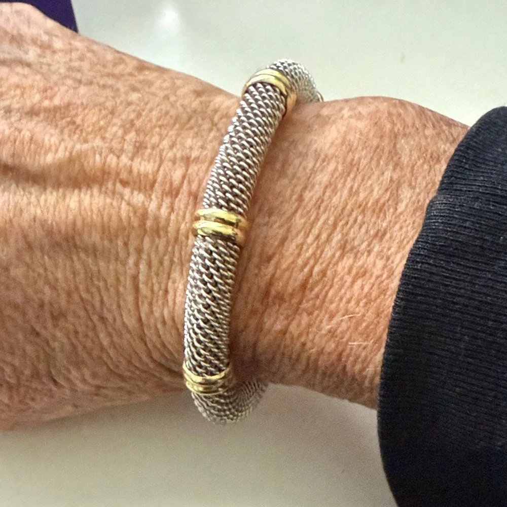 Scott Kay Silver and Gold Mesh Bracelet - Picture 7 of 8